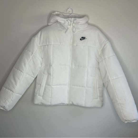 Nike Jackets & Blazers - Nike White Puffer Jacket Lightweight Womens Small/Medium